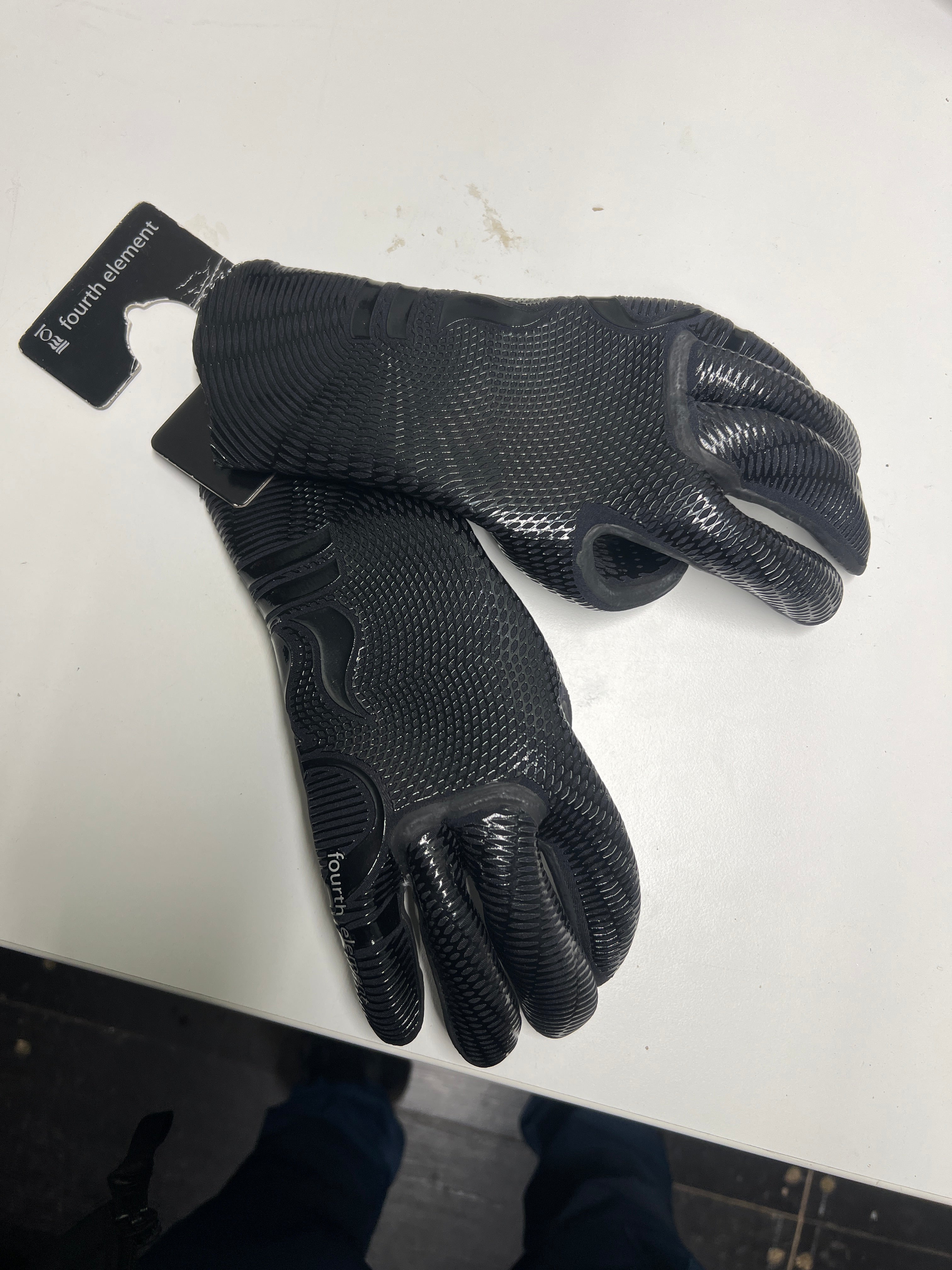 Fourth Element 5mm Gloves