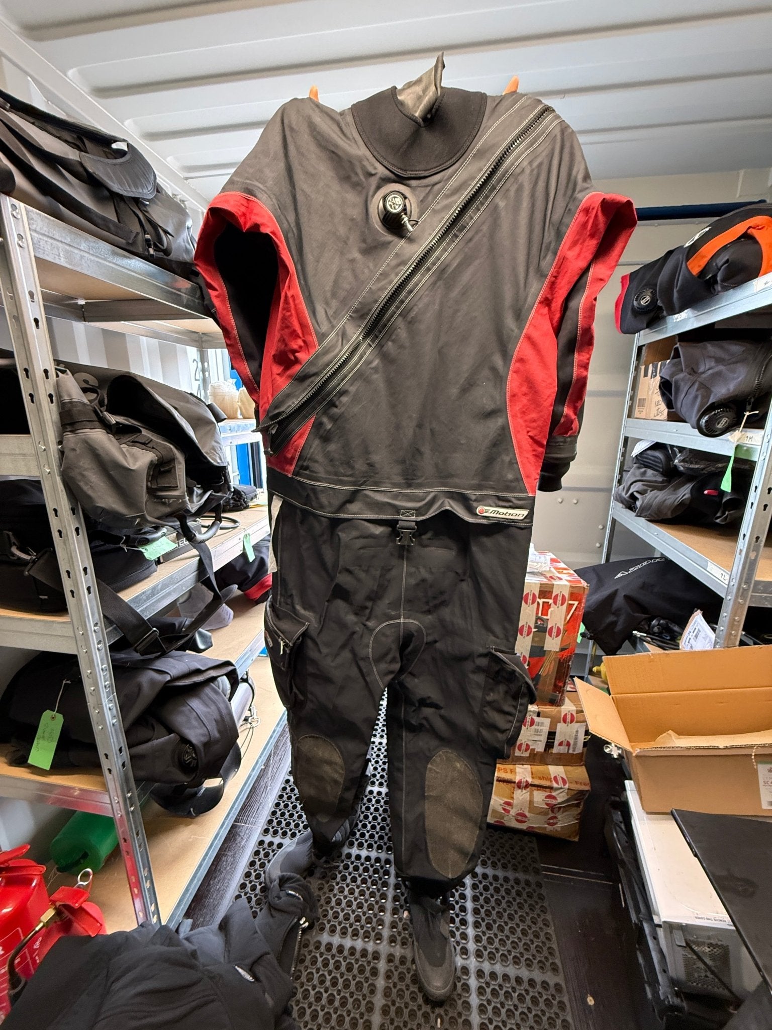 USED SANTI E.motion XXL + Boots XXL - CCR LAB